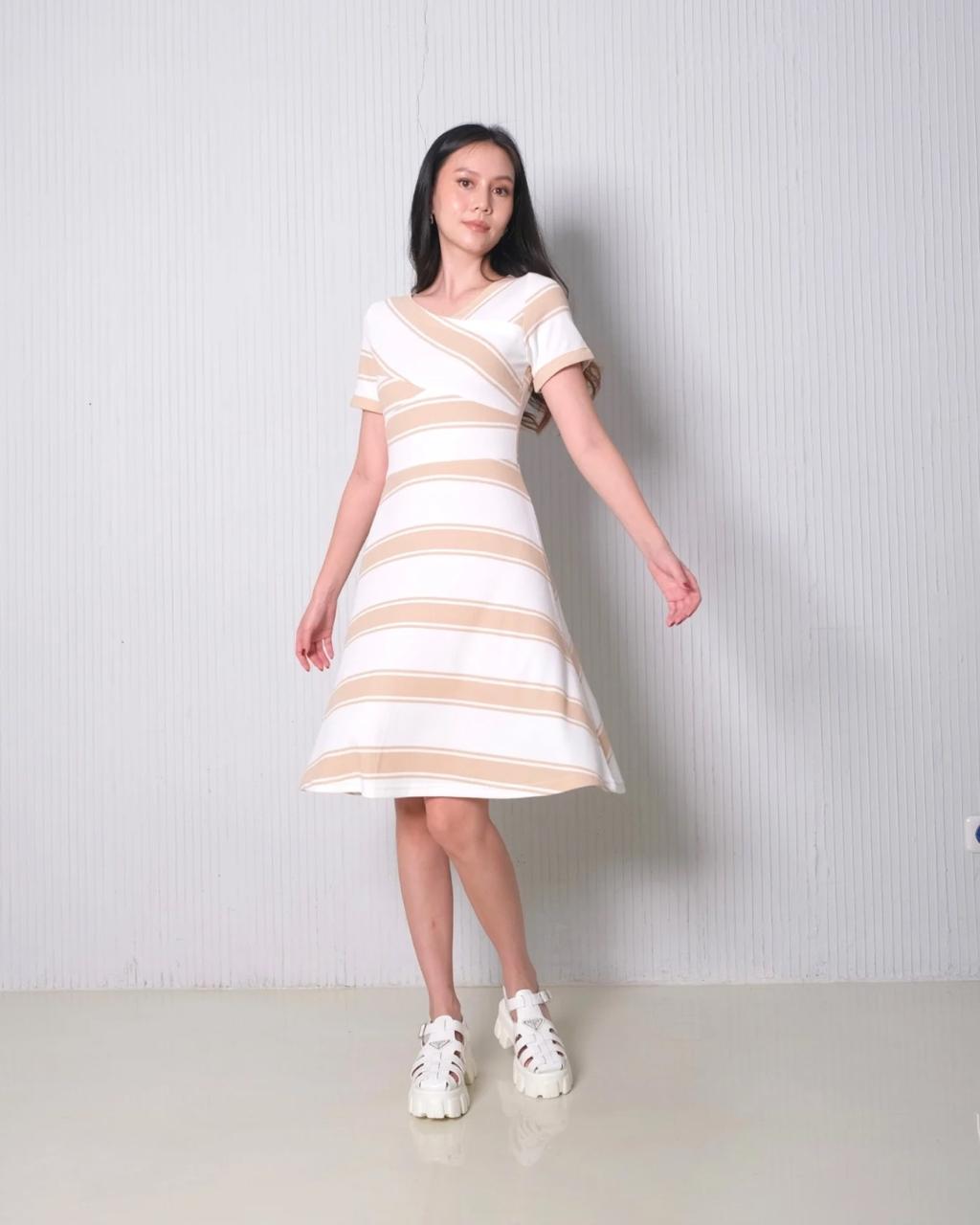 CARLA - ILENA SPANDEX DRESS / DRESS FLARE CASUAL