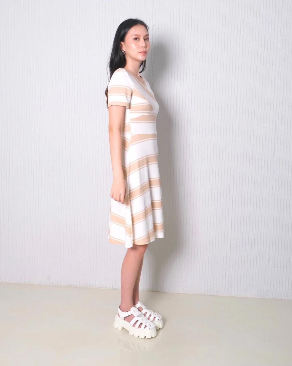 CARLA - ILENA SPANDEX DRESS / DRESS FLARE CASUAL