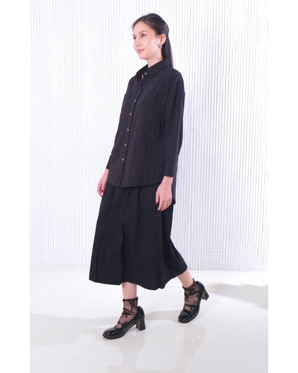 CARLA - ILONA LONG SLEEVE COTTON BLOUSE / KEMEJA TANGAN PANJANG BAHAN KATUN TEKSTUR