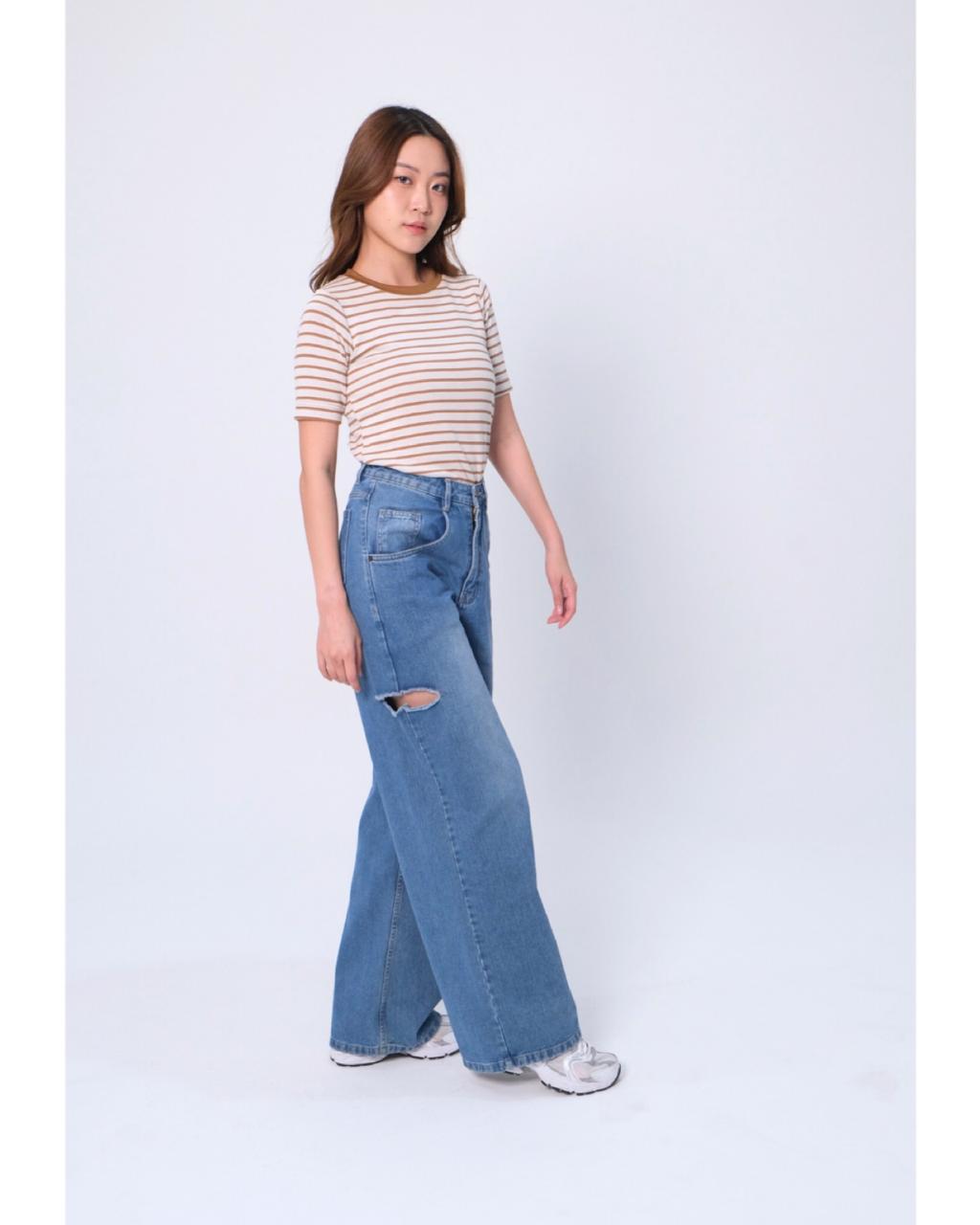 CARLA - KEZY STRIPE BASIC T-SHIRT