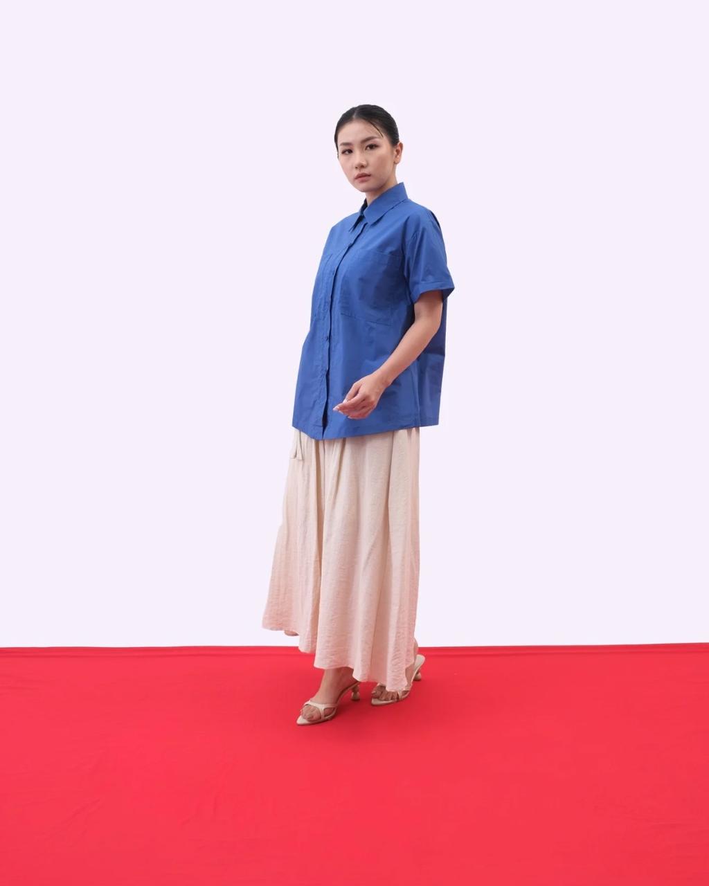 CARLA - ANIKA BLOUSE / KEMEJA TANGAN PENDEK