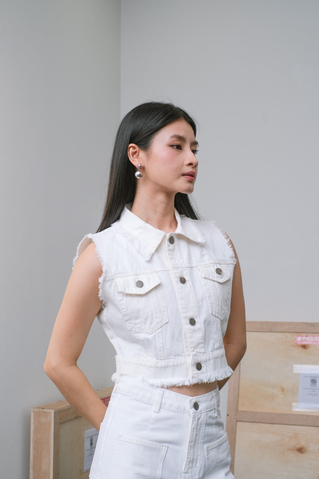 CARLA - BENAYA WHITE DENIM VEST