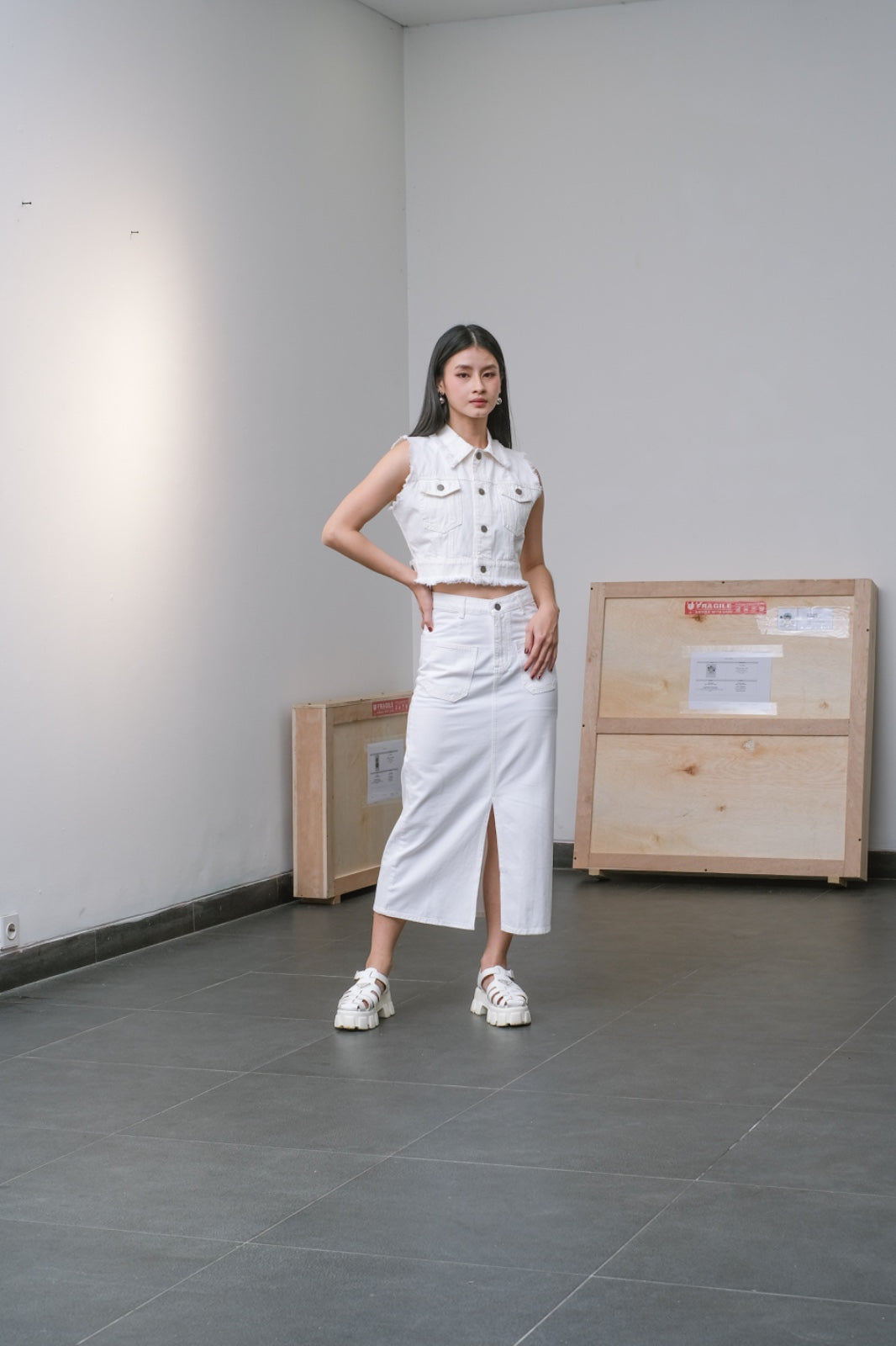 CARLA - BENAYA WHITE DENIM VEST