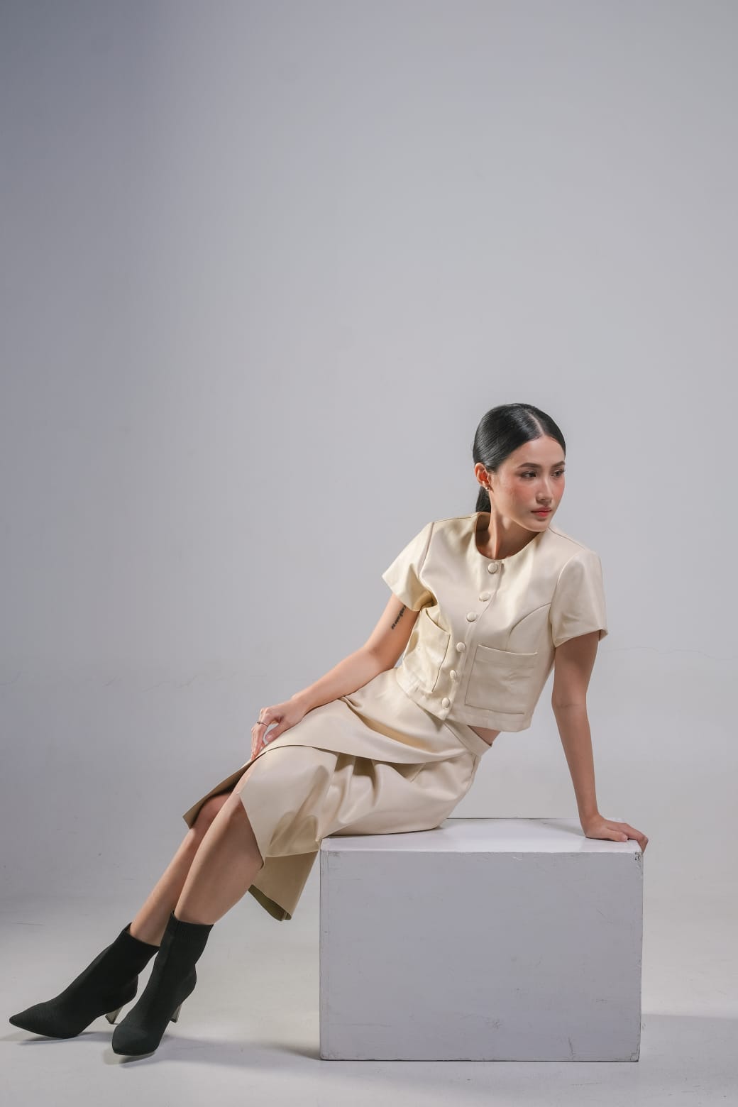 CARLA - 58078 KHLOE FAUX LEATHER BLOUSE KULIT P