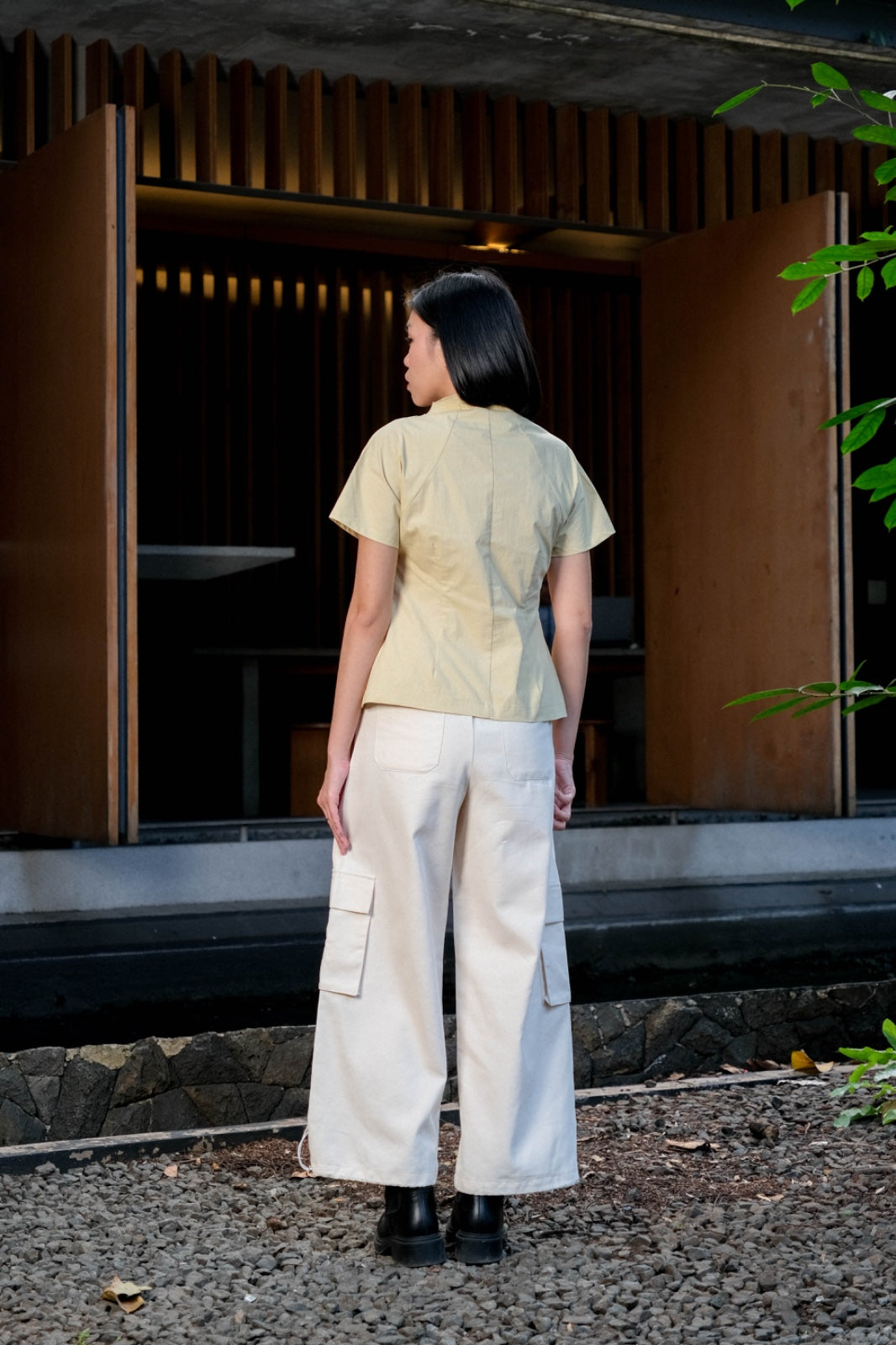 CARLA - 18029 IZZY COLAR BLOUSE