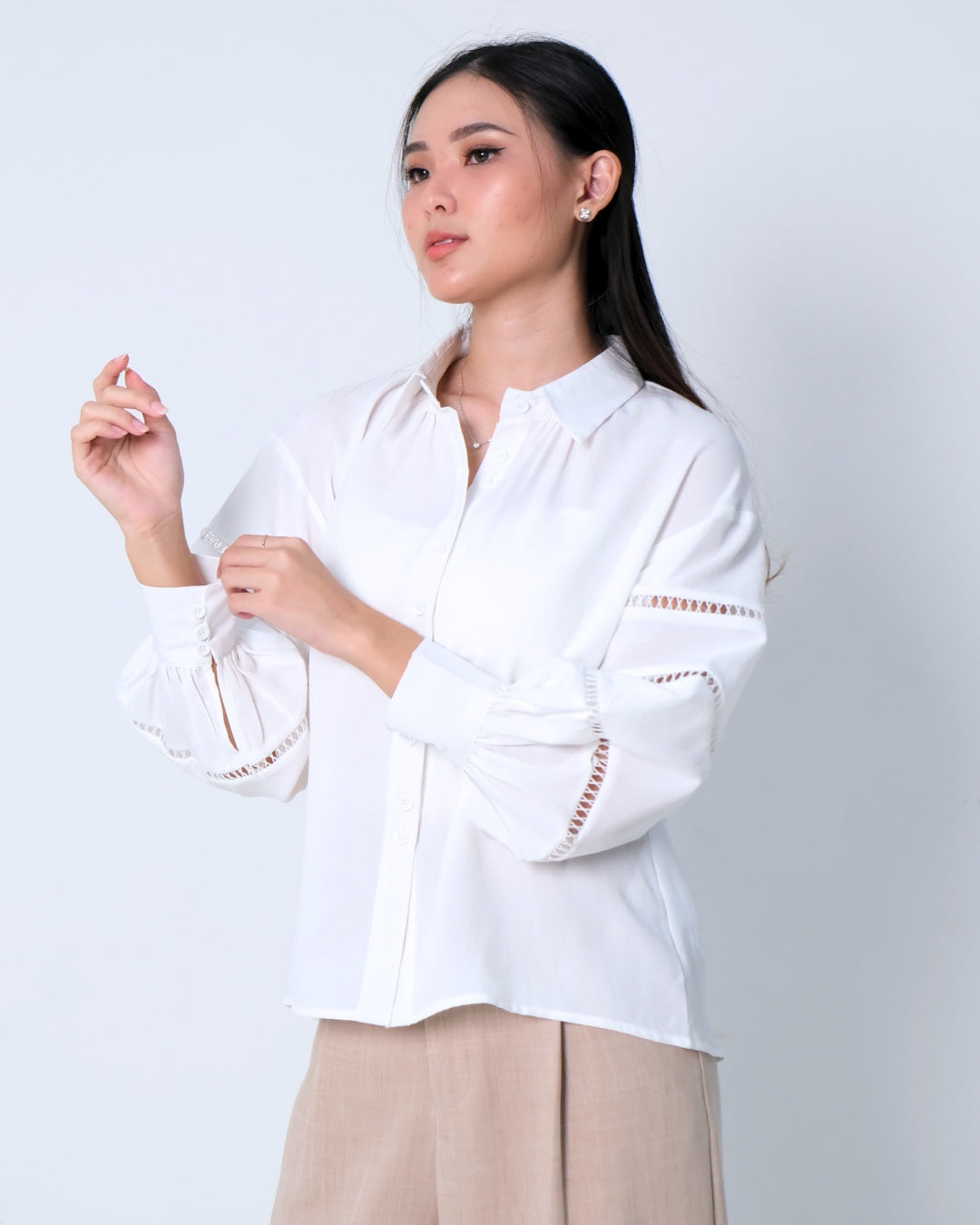 CARLA -  EUNICE BLOUSE/ KEMEJA LENGAN BALON KATUN SILK