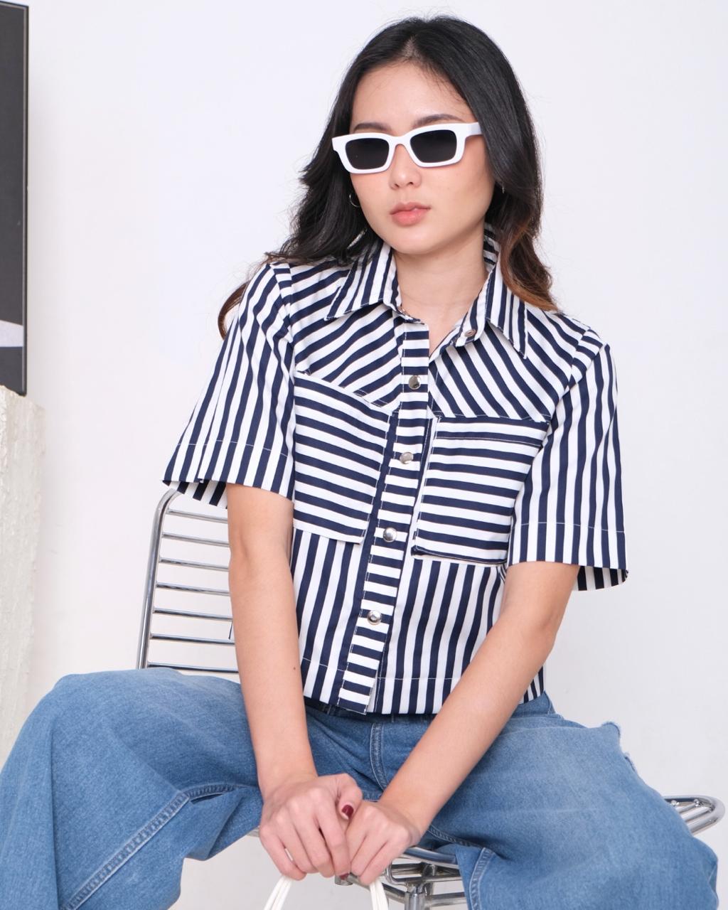 CARLA - GLENDA BLOUSE/ ATASAN MOTIF SALUR WITH POCKET