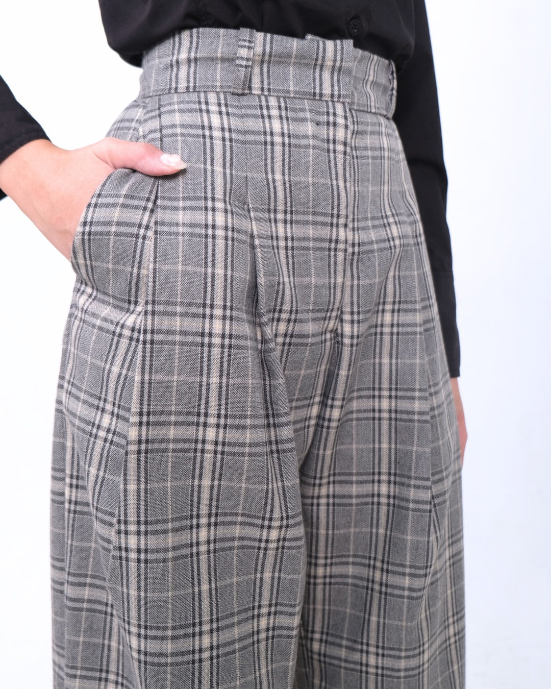 CARLA - HENNY FLARE PANT/ CELANA PANJANG FLARE MOTIF KOTAK KOTAK KATUN