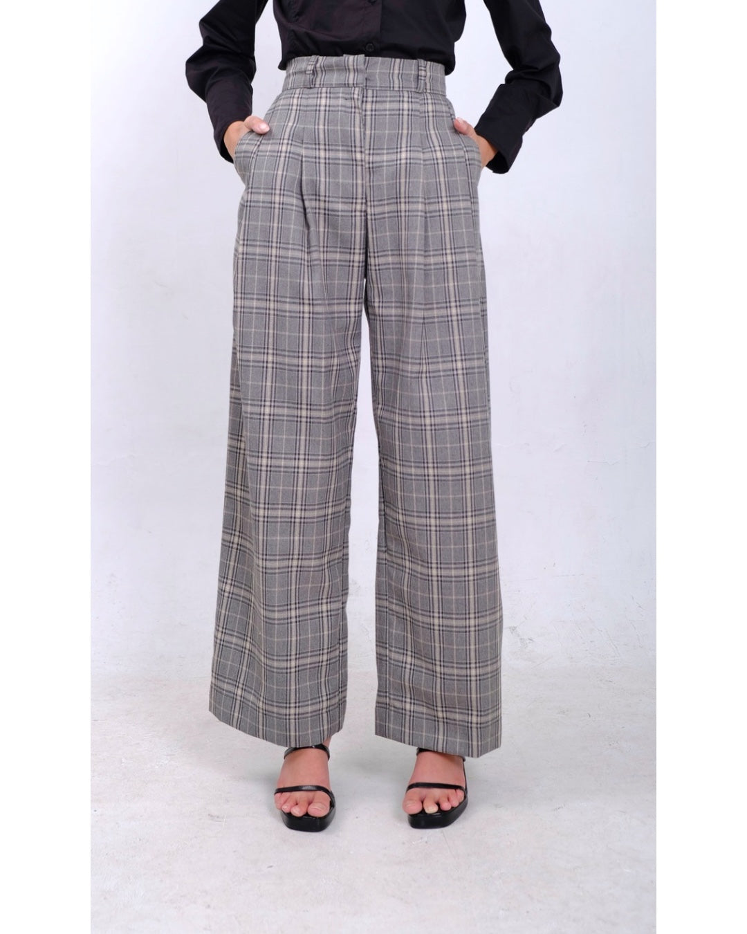 CARLA - HENNY FLARE PANT/ CELANA PANJANG FLARE MOTIF KOTAK KOTAK KATUN