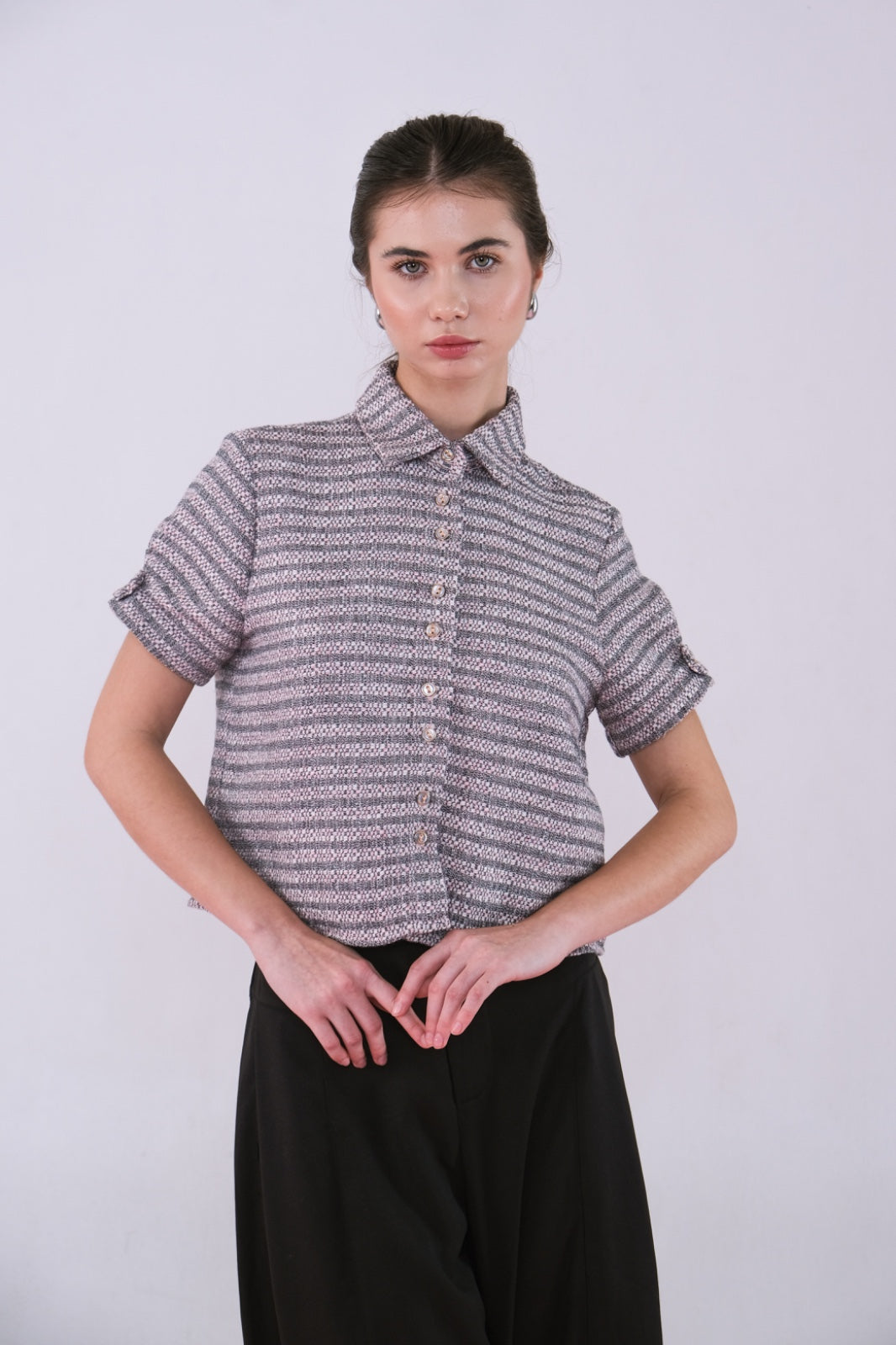 CARLA - BAMBI TWEED BLOUSE / Kemeja tweed tangan pendek