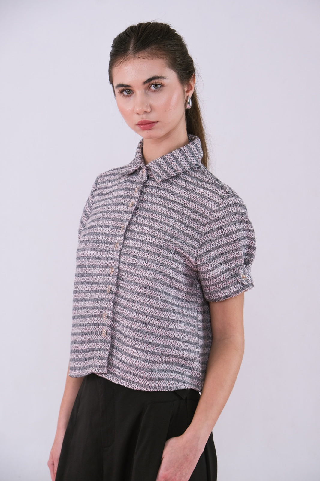 CARLA - BAMBI TWEED BLOUSE / Kemeja tweed tangan pendek