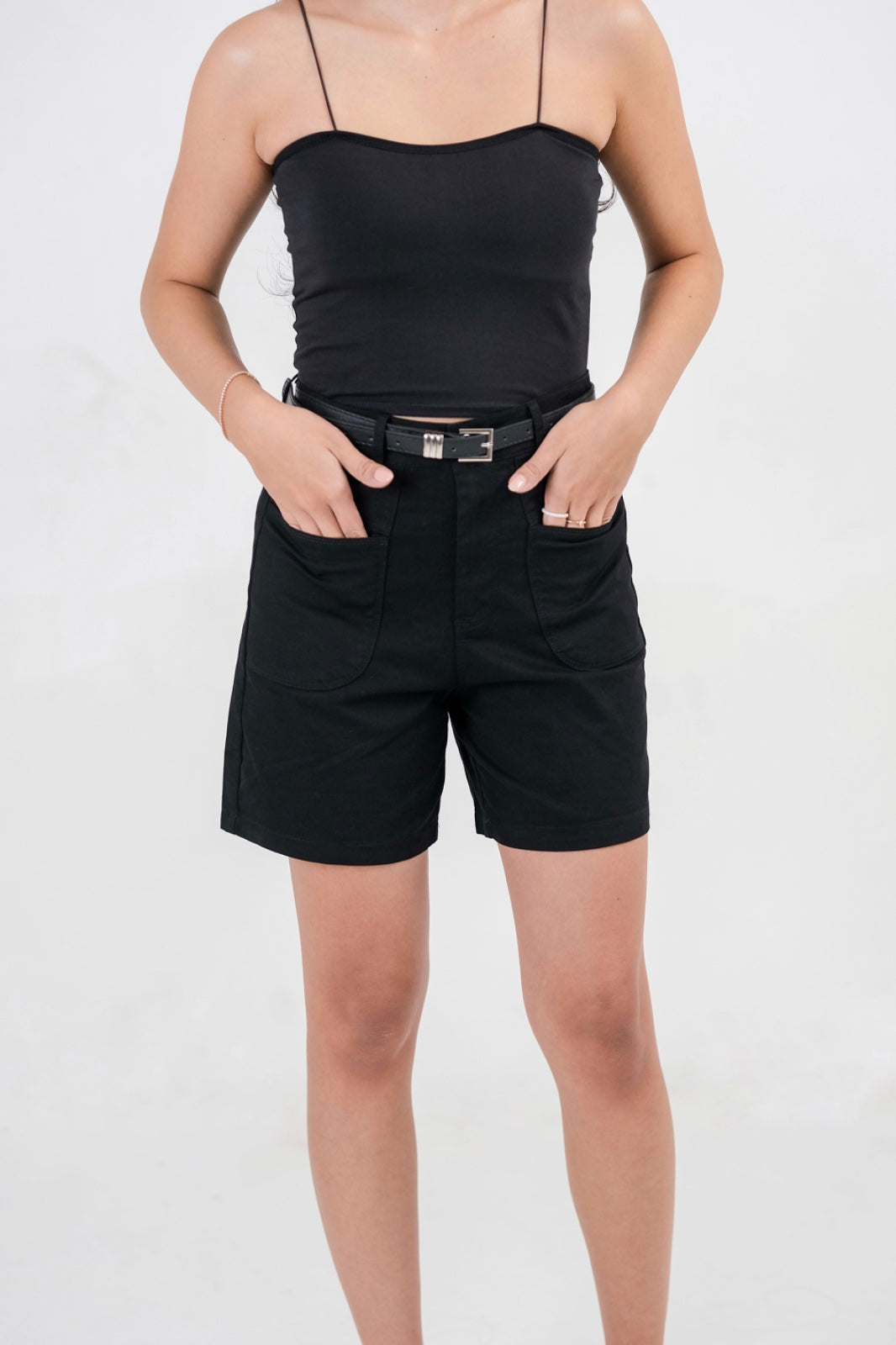 CEE - 2506 GAILE HOTPANTS WITH BELT