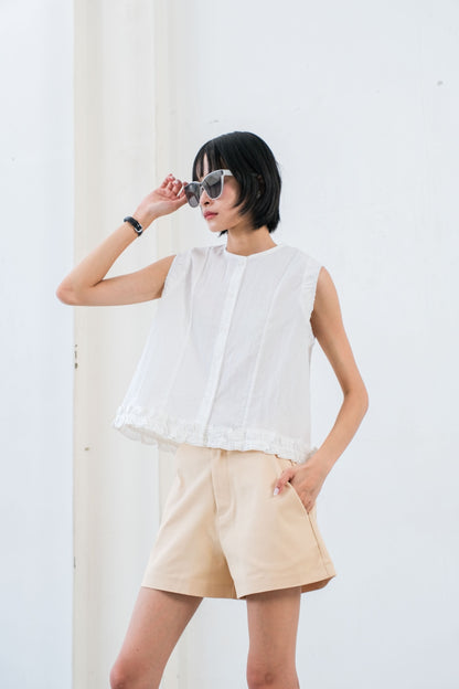 CARLA - 8431 IESA SLEEVELESS BLOUSE