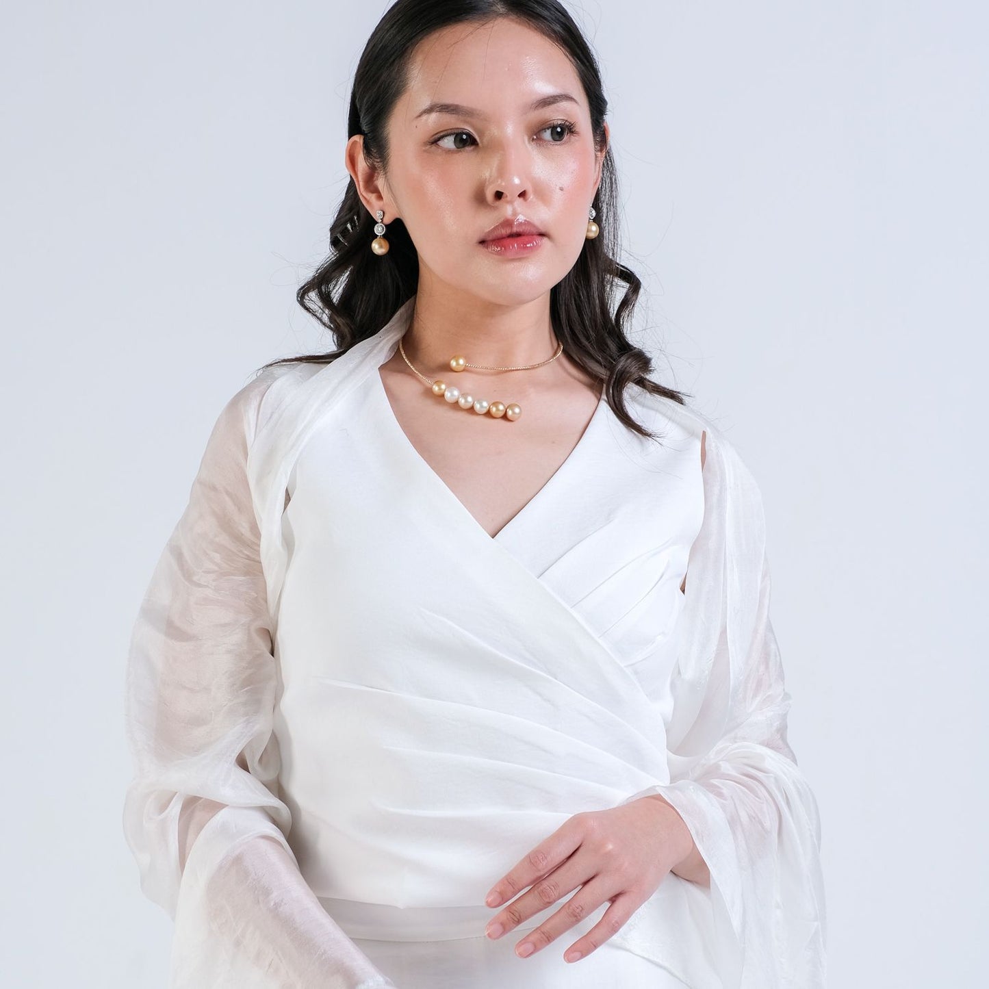 CARLA -  CELIA BLOUSE / Atasan Sleveeles Zipper Belakang